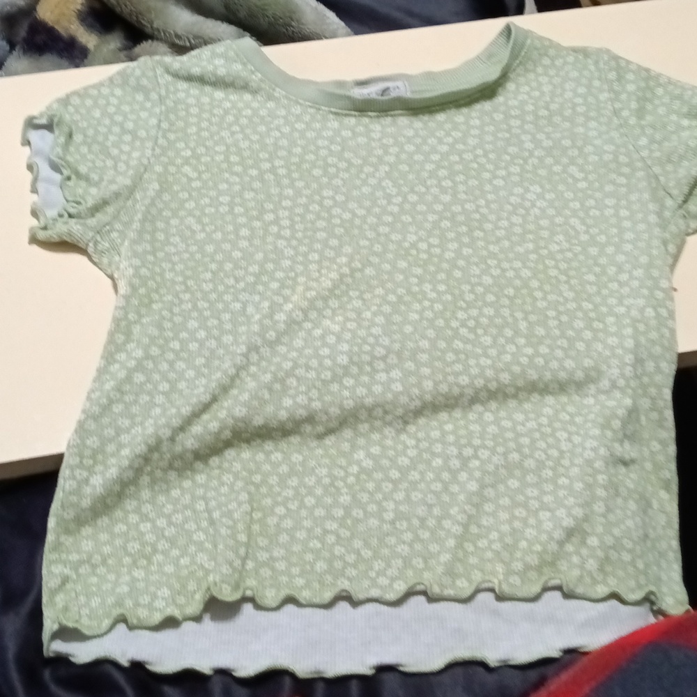 Comfy green top